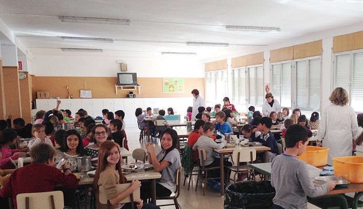 El Gobierno de Aragón rebaja 6 euros al mes el precio del comedor escolar